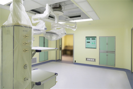 成都百齡醫(yī)學美容門診部_手術(shù)室