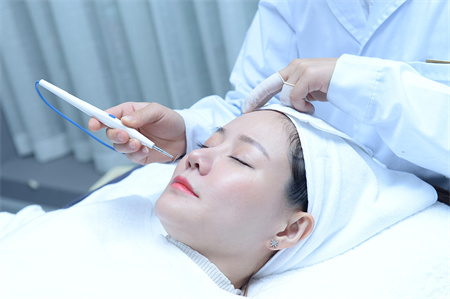 成都趙善軍博士整形美容門(mén)診部