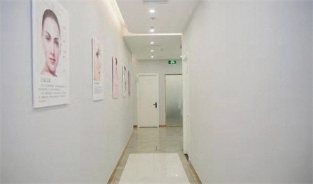 成都美欣醫(yī)療美容門診部_醫(yī)院一角