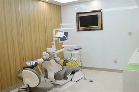 成都瑞泰口腔醫(yī)院_手術(shù)室