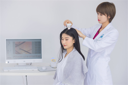 大連親和植發(fā)醫(yī)院_毛囊檢測(cè)