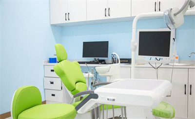 阜陽金陽光口腔門診部_種植室