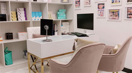 哈爾濱華運(yùn)醫(yī)療美容診所_咨詢(xún)室