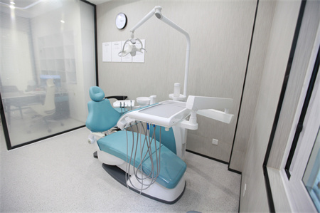 貴陽(yáng)柏德口腔門診部_治療室