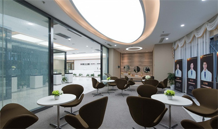 ?？诤佳谰S信口腔門(mén)診部_休息區(qū)