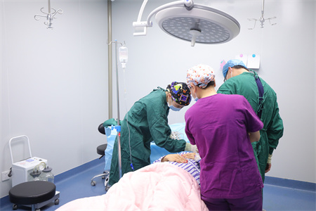 南寧奢梵醫(yī)療美容門診部