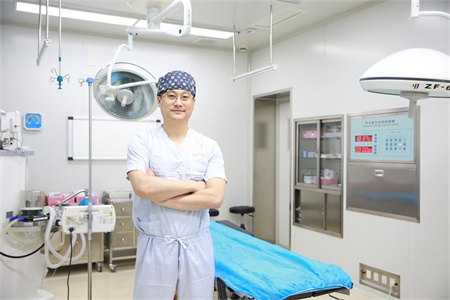 南京美貝爾醫(yī)療美容醫(yī)院_醫(yī)院院長(zhǎng)