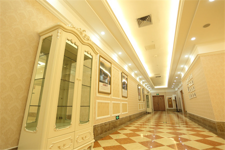 寧波壹加壹美容醫(yī)院_醫(yī)院走廊
