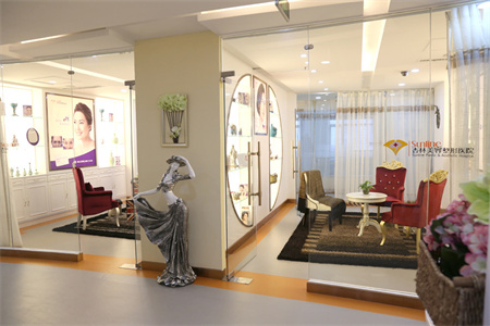 沈陽(yáng)杏林整形美容醫(yī)院_咨詢室