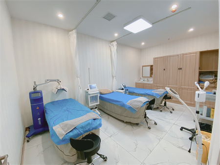 沈陽(yáng)創(chuàng)美薈醫(yī)療美容門診部_治療室