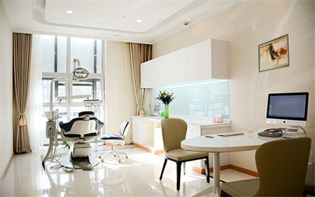 天津津樂(lè)口腔醫(yī)院_治療室