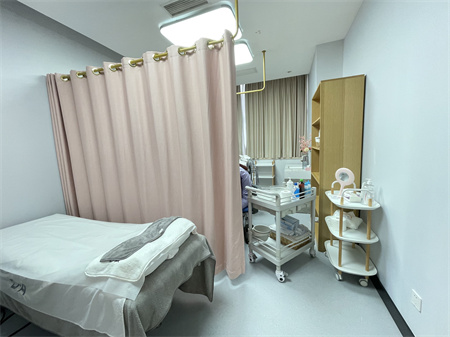 滕州美十美醫(yī)療美容門(mén)診部_治療室