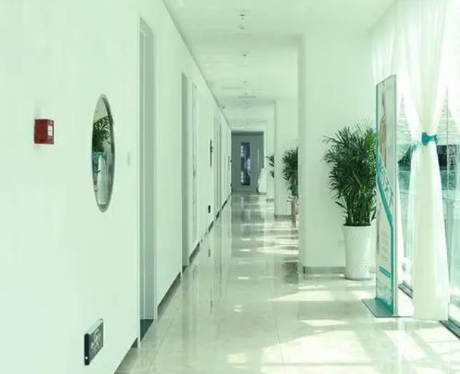 威海千村整形美容醫(yī)院_走廊