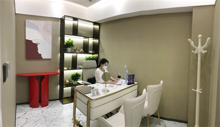 武漢新至美醫(yī)療美容醫(yī)院_咨詢室