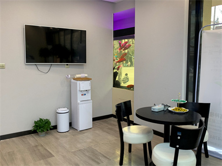 武漢晶美瀾諾口腔門診部_醫(yī)院一角+