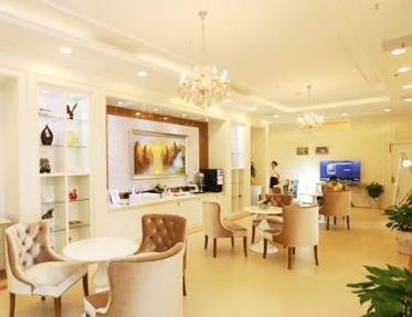 長沙微麗絲（原微恩）醫(yī)療美容門診部_醫(yī)院大廳