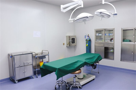 長沙彭棟梁醫(yī)療美容診所_手術(shù)室