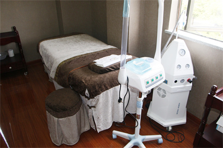 長沙奈嘉洛醫(yī)療美容門診部_治療室