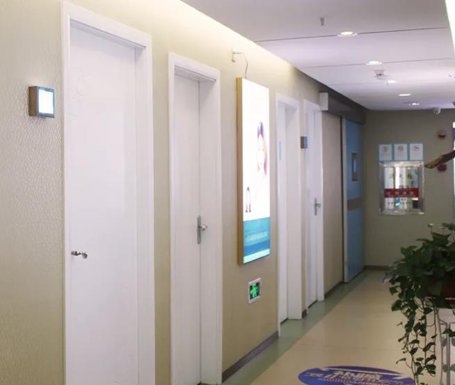 長(zhǎng)沙臉博士醫(yī)療美容門診部_醫(yī)院走廊