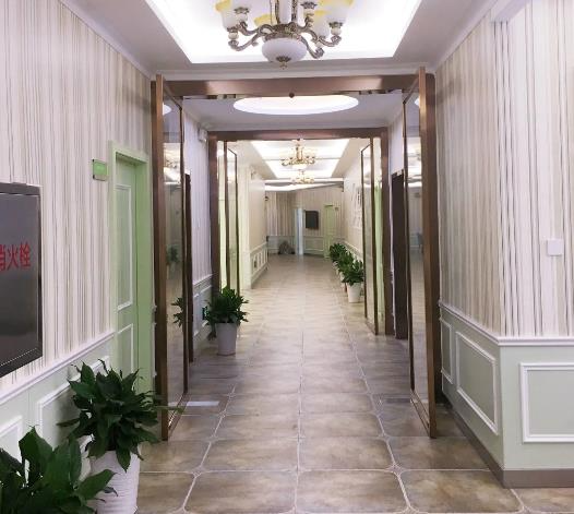 長(zhǎng)沙麗都醫(yī)療美容醫(yī)院_過(guò)道