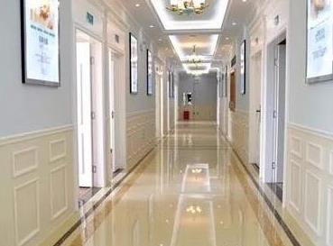 長(zhǎng)沙樂(lè)愛(ài)舒醫(yī)療美容門診部_走廊