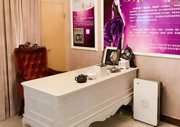 長(zhǎng)沙黃氏羅曼麗醫(yī)療美容診所_咨詢室