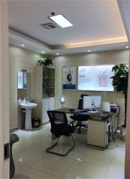 長(zhǎng)沙碧蓮盛植發(fā)醫(yī)院_咨詢室