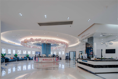 長(zhǎng)沙愛思特醫(yī)療美容醫(yī)院_大廳