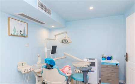 長春致遠口腔門診部_治療室