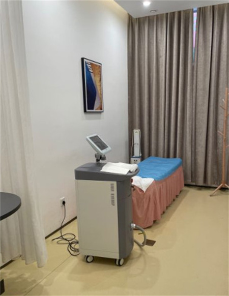 長(zhǎng)春于荷琴醫(yī)療美容診所_治療室