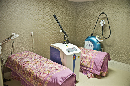 長春伊美整形醫(yī)院_治療室
