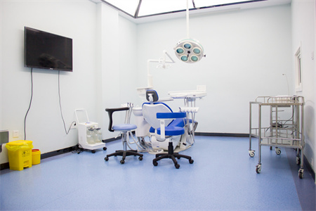 長春世紀(jì)口腔門診部