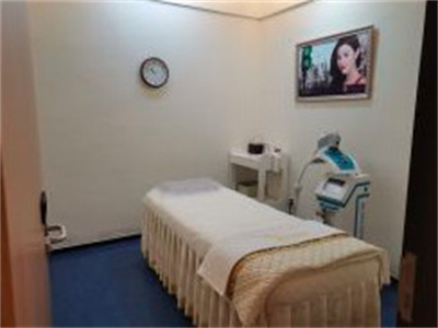 長春美奇醫(yī)療美容外科門診部_治療室