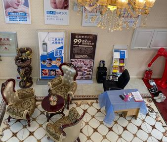 長春藍(lán)鑫醫(yī)療美容門診部_休息區(qū)