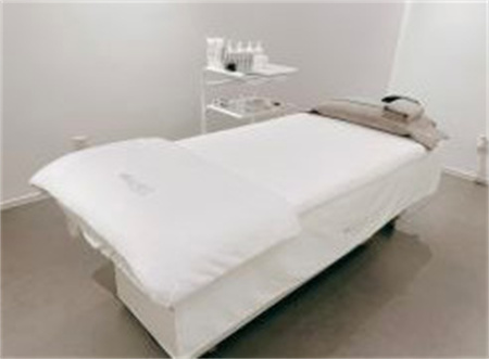 長春姜廣霞醫(yī)療美容診所_皮膚治療室