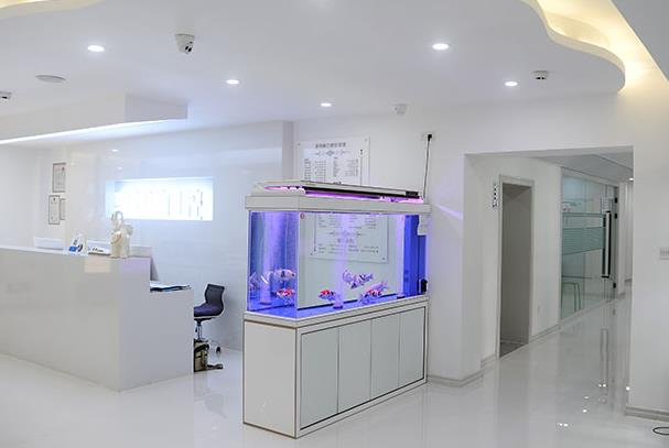 長(zhǎng)春愛齒口腔門診部_醫(yī)院大廳