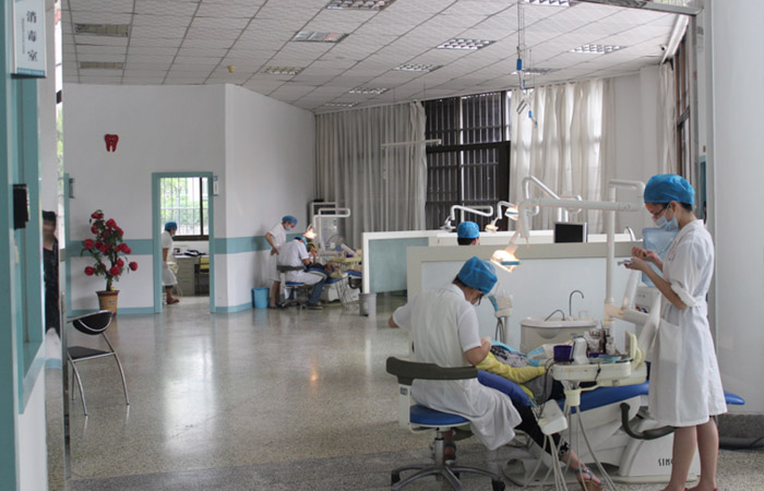 漳州南健口腔門診部_治療室