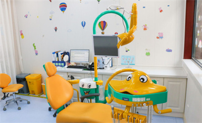 張家港牙博士口腔門診部_兒童治療室