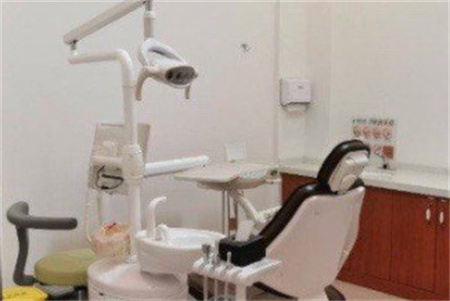 云南省郵電醫(yī)院博遠激光醫(yī)學整形美容科_牙科