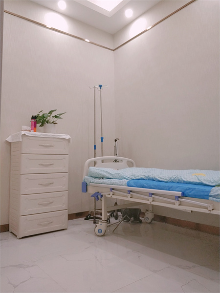 岳陽(yáng)孫圣泉醫(yī)療美容門診部_觀察室