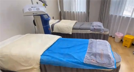 岳陽妍術醫(yī)療美容門診部_治療室