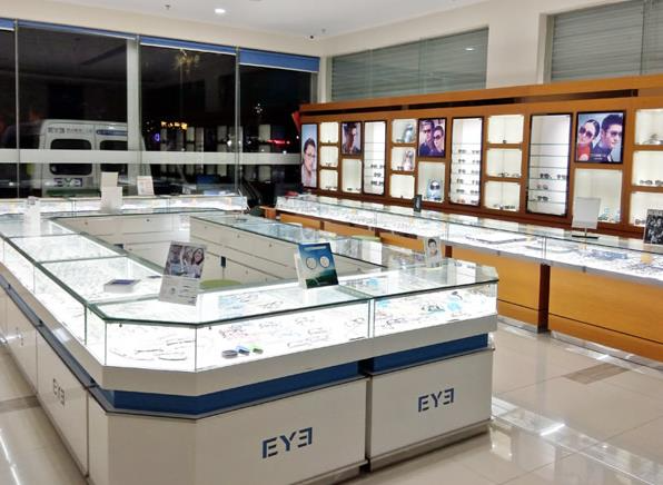 玉林愛爾眼科醫(yī)院_配鏡區(qū)