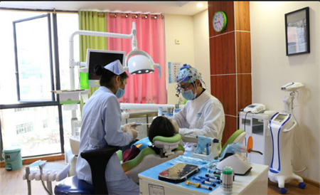 玉林全美口腔醫(yī)院_治療室