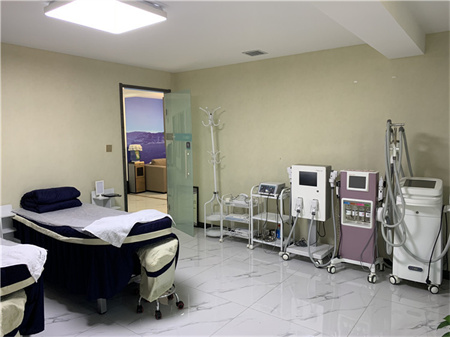 營口更美醫(yī)療美容診所_皮膚治療室