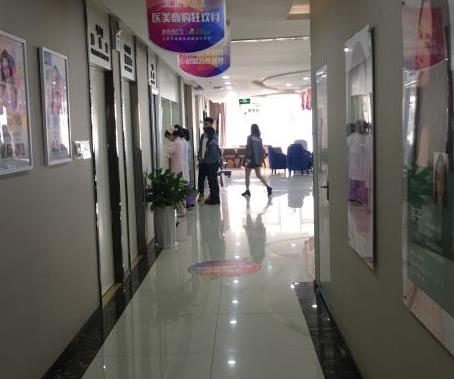 銀川鵬愛(ài)悅己醫(yī)療美容門(mén)診部_醫(yī)院走廊