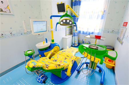 銀川艾齒口腔醫(yī)院_兒童診室
