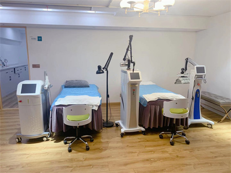 義烏市第二人民醫(yī)院美容外科_治療室