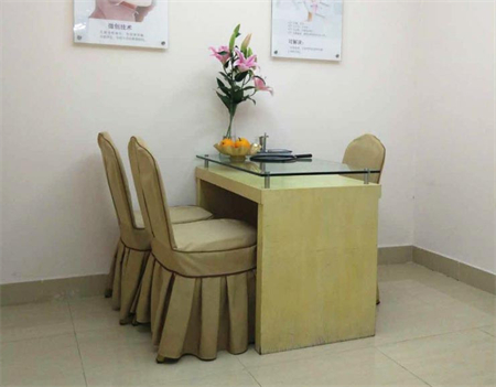 宜賓思羽醫(yī)學(xué)美容診所_咨詢室