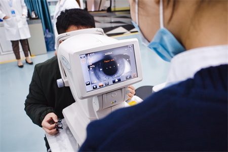 宜賓旌宏眼科醫(yī)院_眼檢測