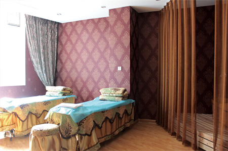 伊春王霞醫(yī)療美容診所_激光治療室